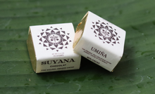 Load image into Gallery viewer, Umiña Chocolat - 80% Cacao - The Original Wild Mountain Cacao